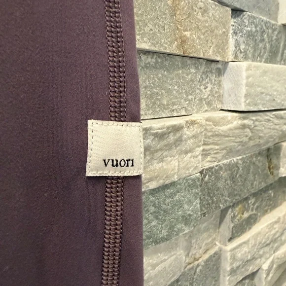 Vuori Plum Daily Leggings - Picture 2 of 7